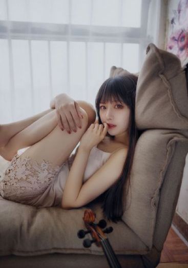 把她抵在玻璃窗前做_DVD在线手机播放