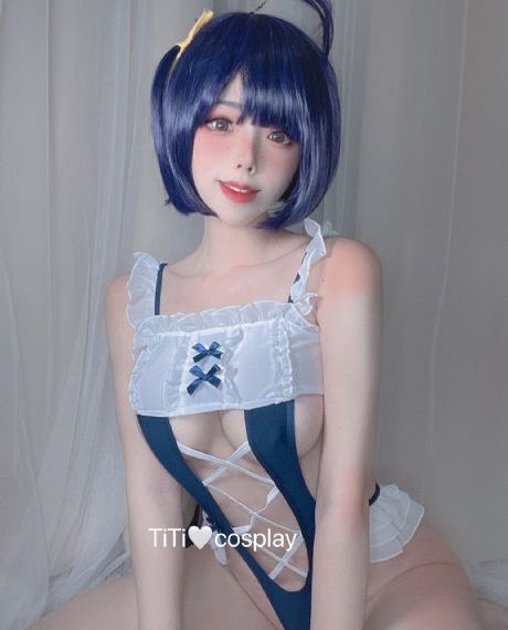 班长脚上沾满精华液的背景故事_超清在线视频播放