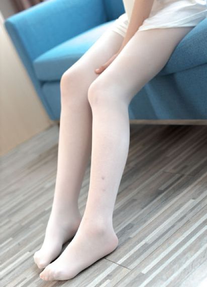嫩模李梓熙与土豪视频视频_超清高清在线观看