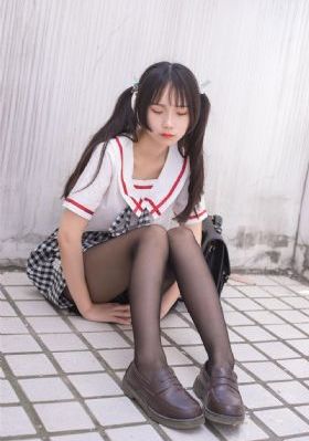 亚洲情侣自拍_免费观看完整版下载
